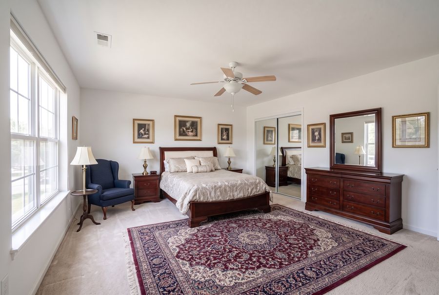 Traditional virtual staging style